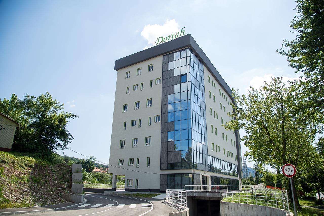 University Hotel Dorrah Tuzla Esterno foto